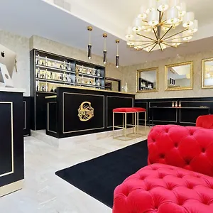 https://augusto-imperatore-rooms.it-romehotels.com
